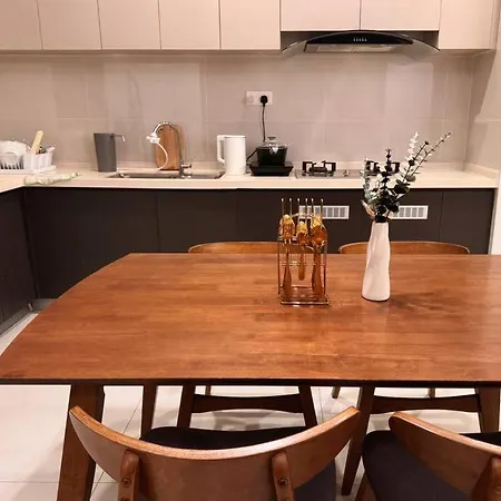 Spacious Balcony Royal Strand Full Seaview With 2Carparks Foc Netflix Access And Youtube Premium 3Beds3Bath For 6-10Pax By Minshuku Johor Bahru Exterior photo