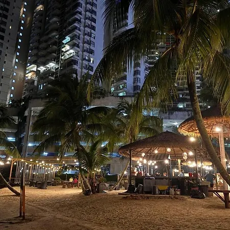 Spacious Balcony Royal Strand Full Seaview With 2Carparks Foc Netflix Access And Youtube Premium 3Beds3Bath For 6-10Pax By Minshuku Johor Bahru Exterior photo